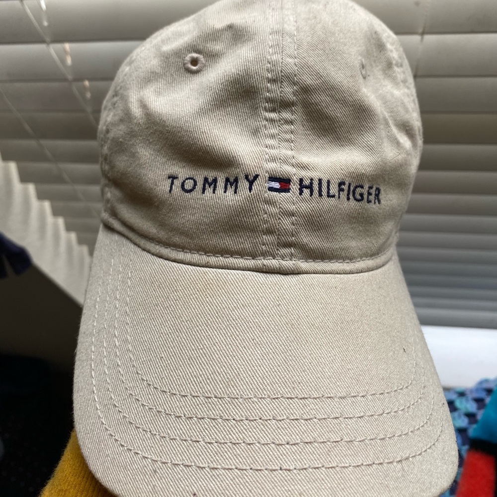 Tommy Hilfiger cap